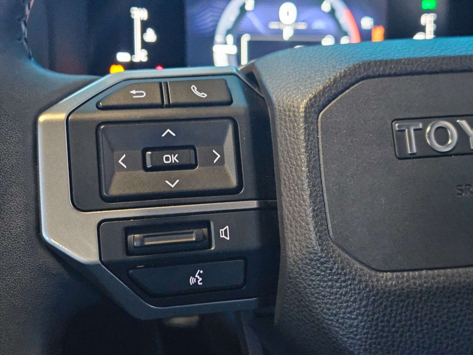 2024 Toyota Prado image 12