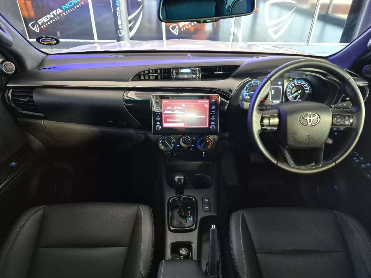 2025 Toyota Hilux image 7