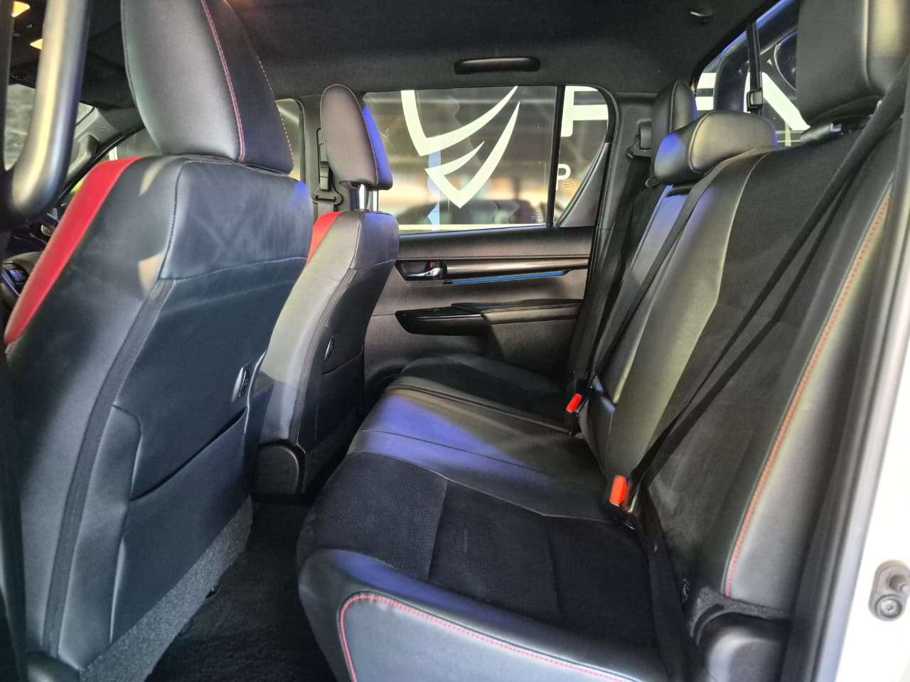 2023 Toyota Hilux image 12