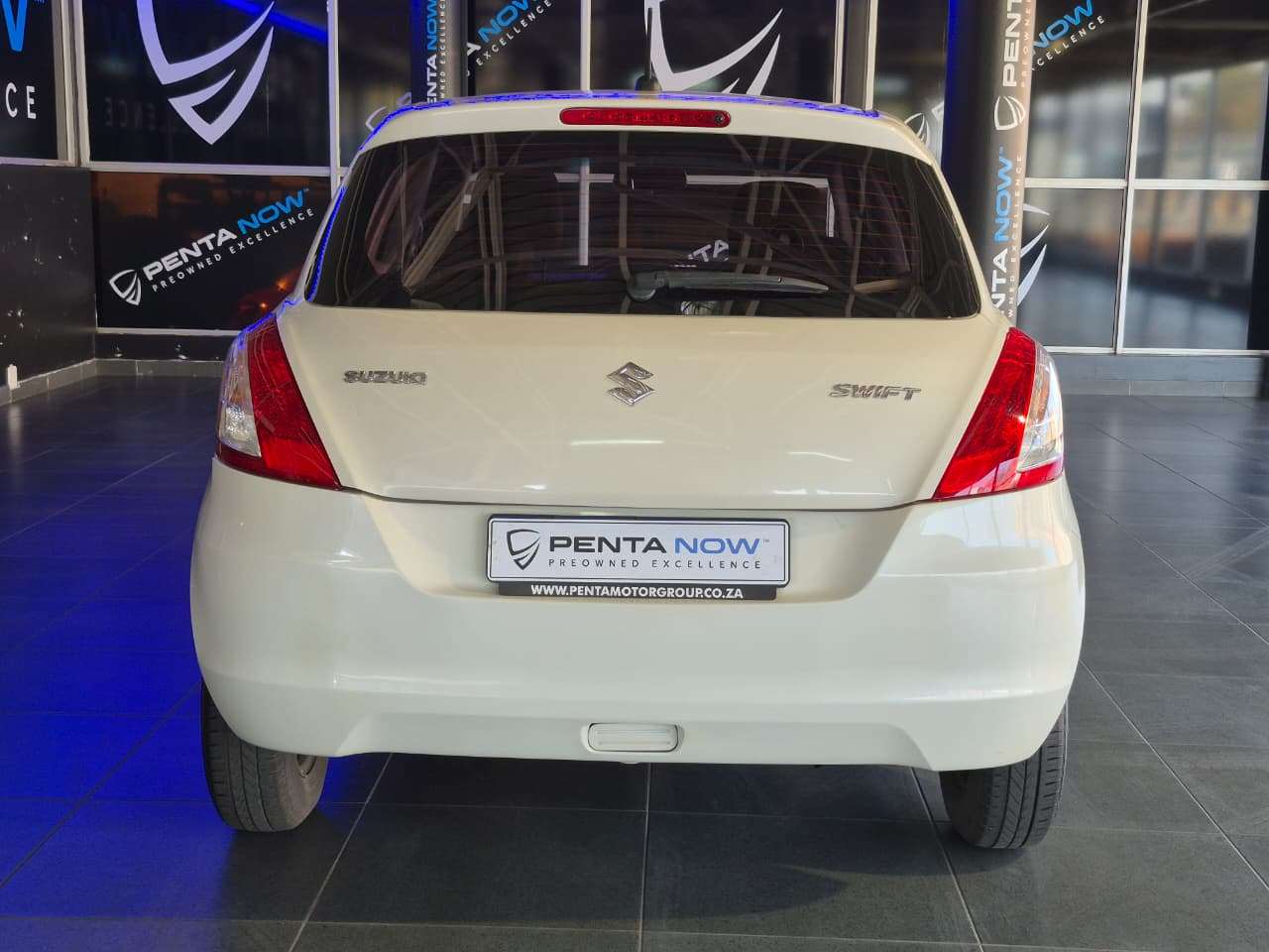 2018 Suzuki Swift image 5
