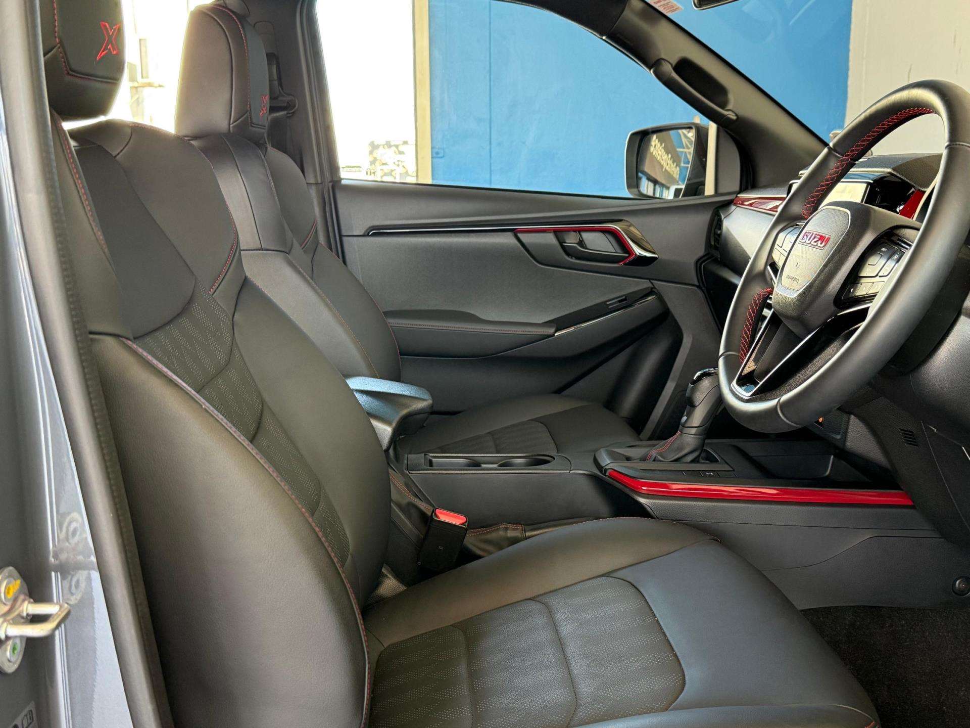 2026 Isuzu D-max image 13