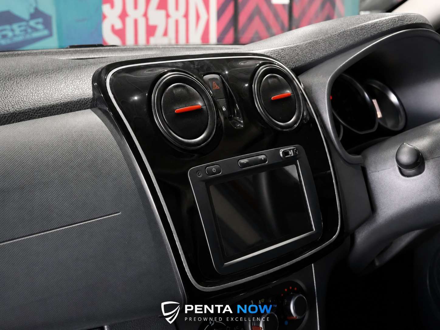 2019 Renault Sandero image 12
