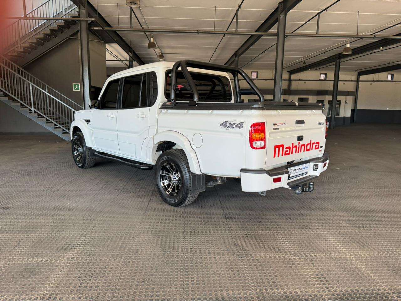 2026 Mahindra Pik Up image 3