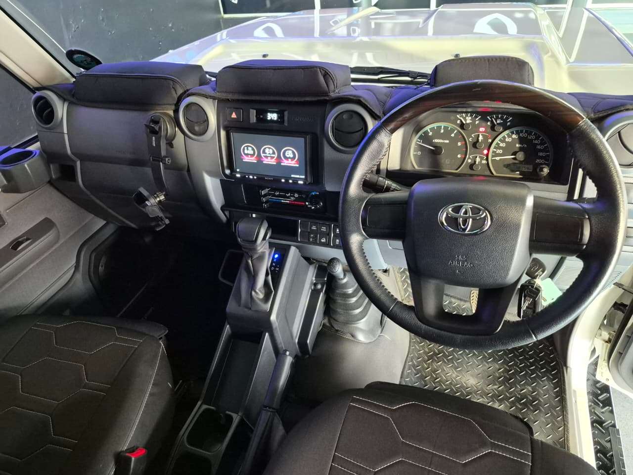 2025 Toyota Land Cruiser image 7