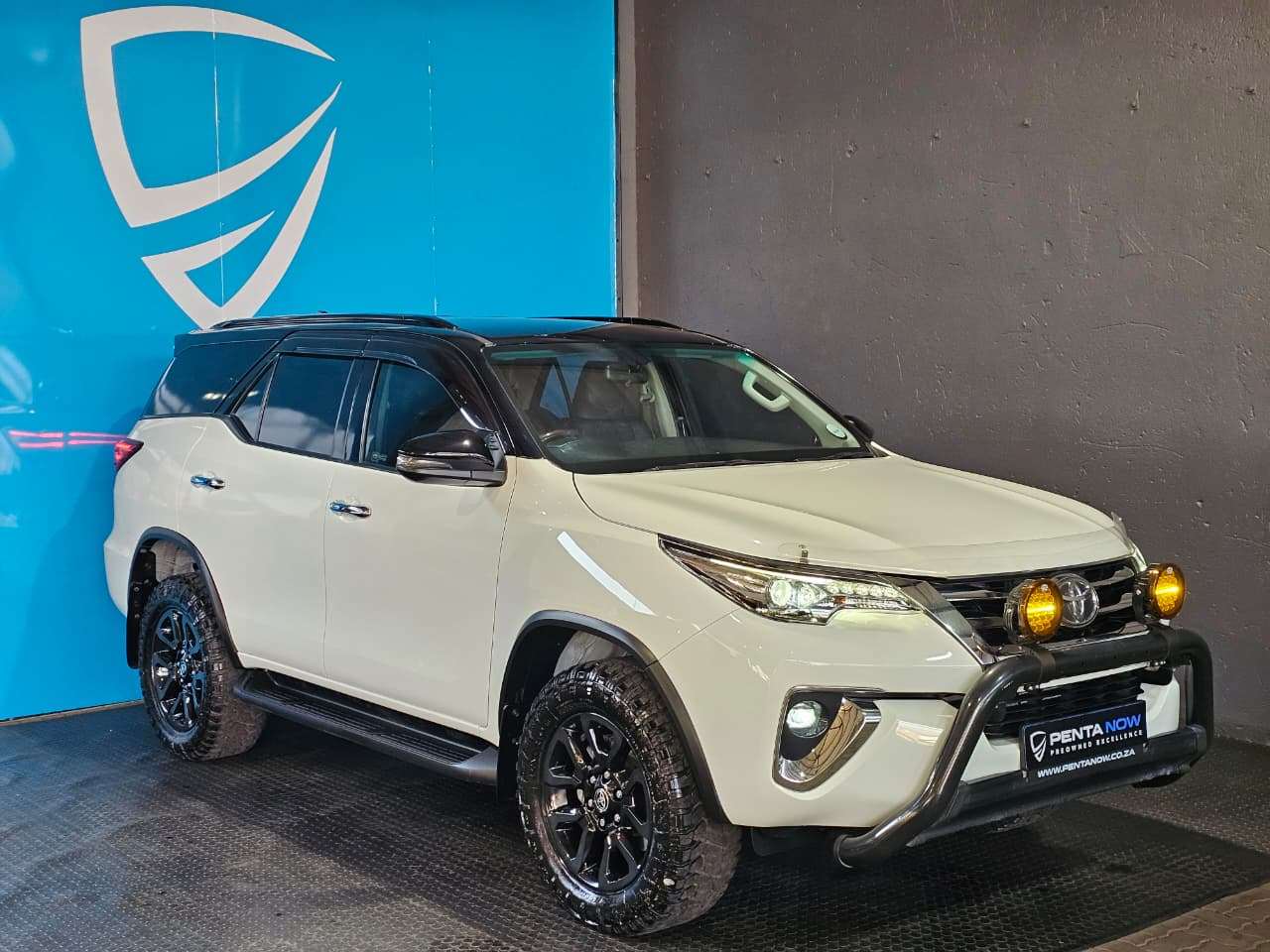 Toyota - Fortuner