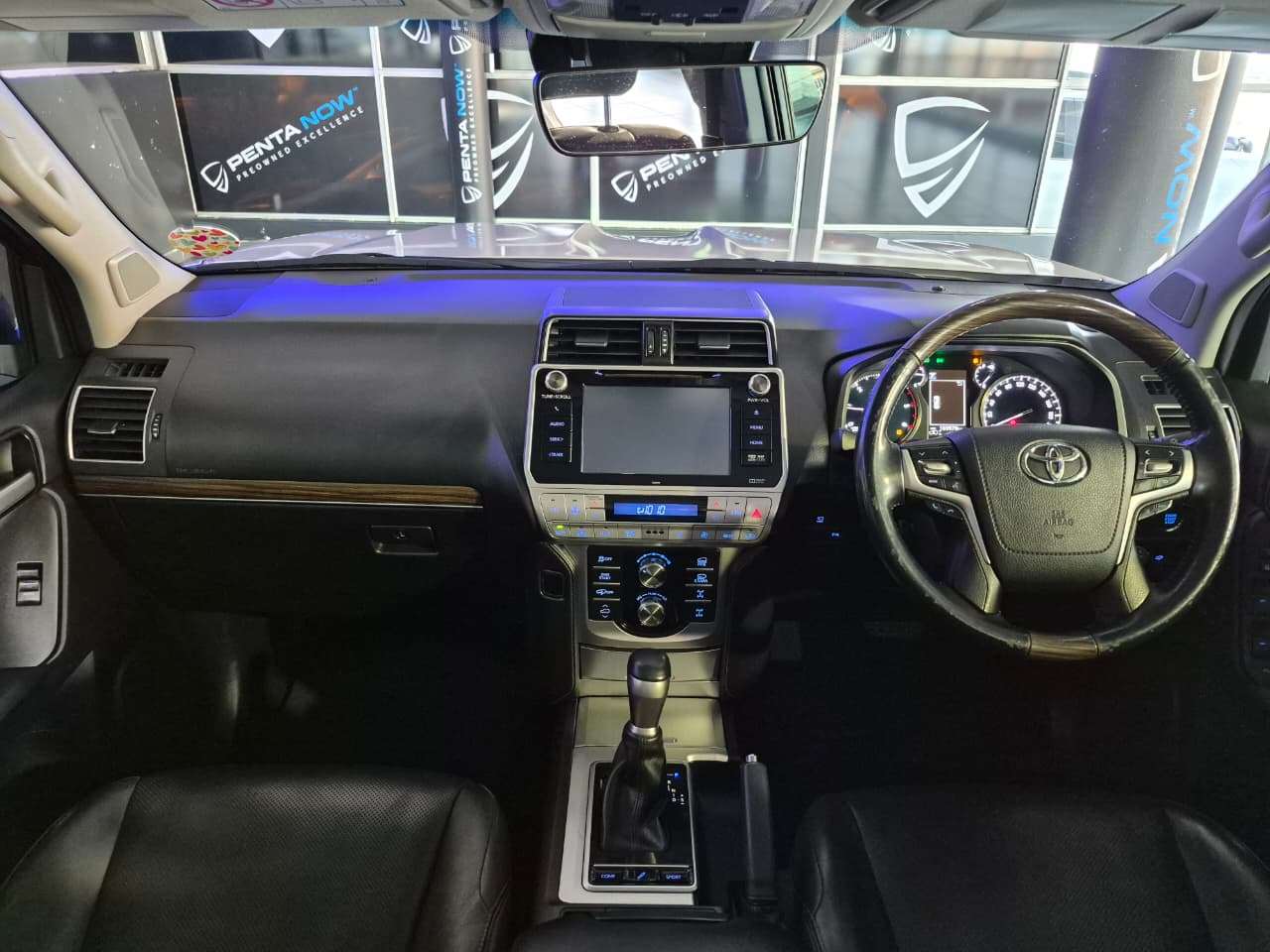 2019 Toyota Prado image 7