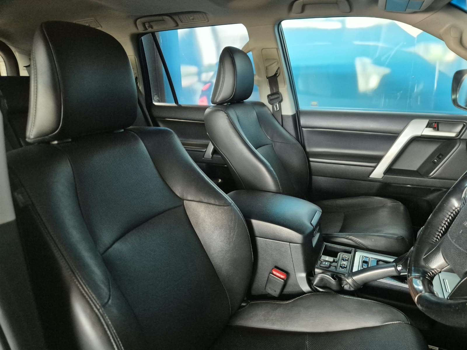 2018 Toyota Prado image 12