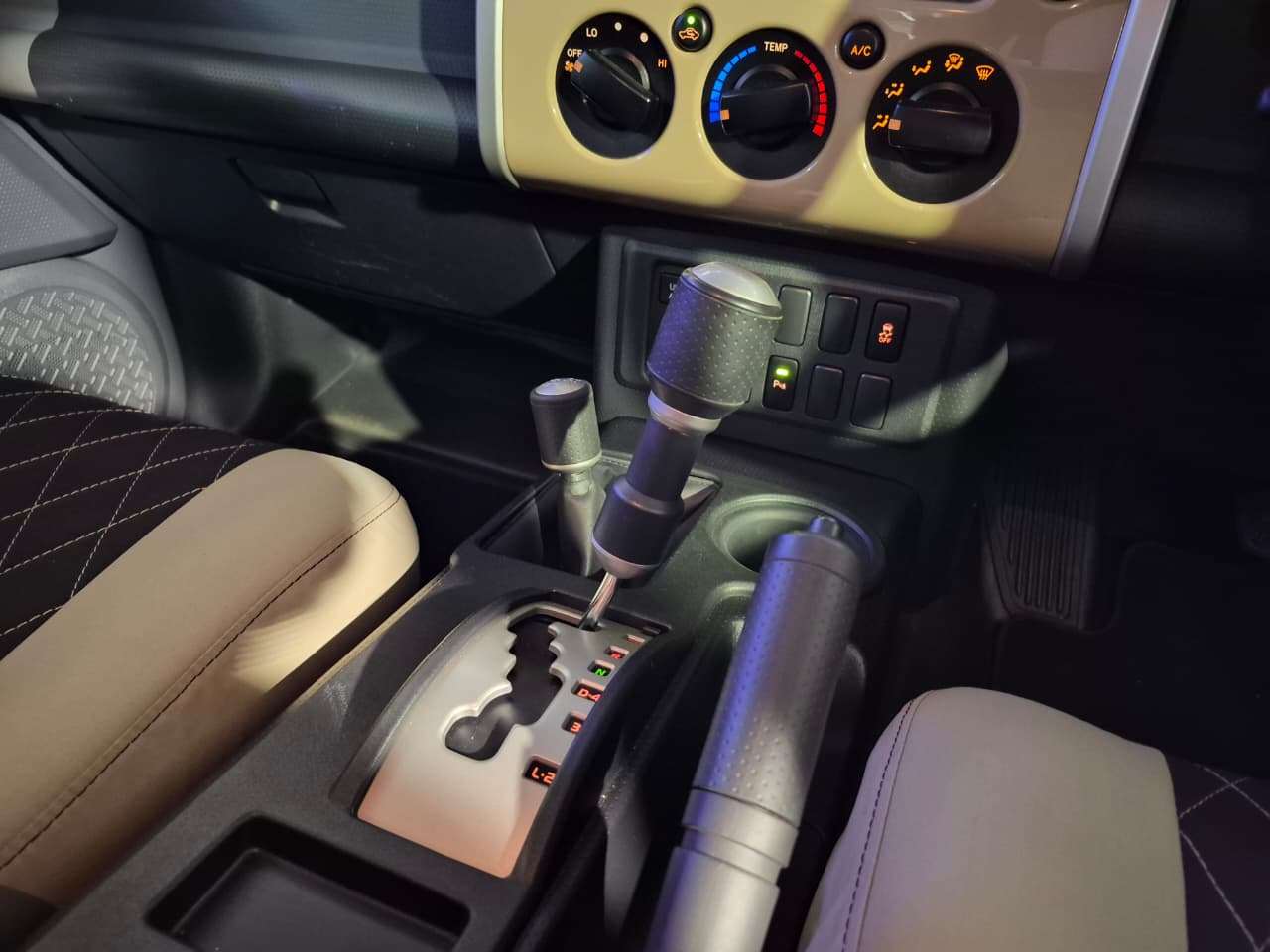 2018 Toyota Fj Cruiser image 9
