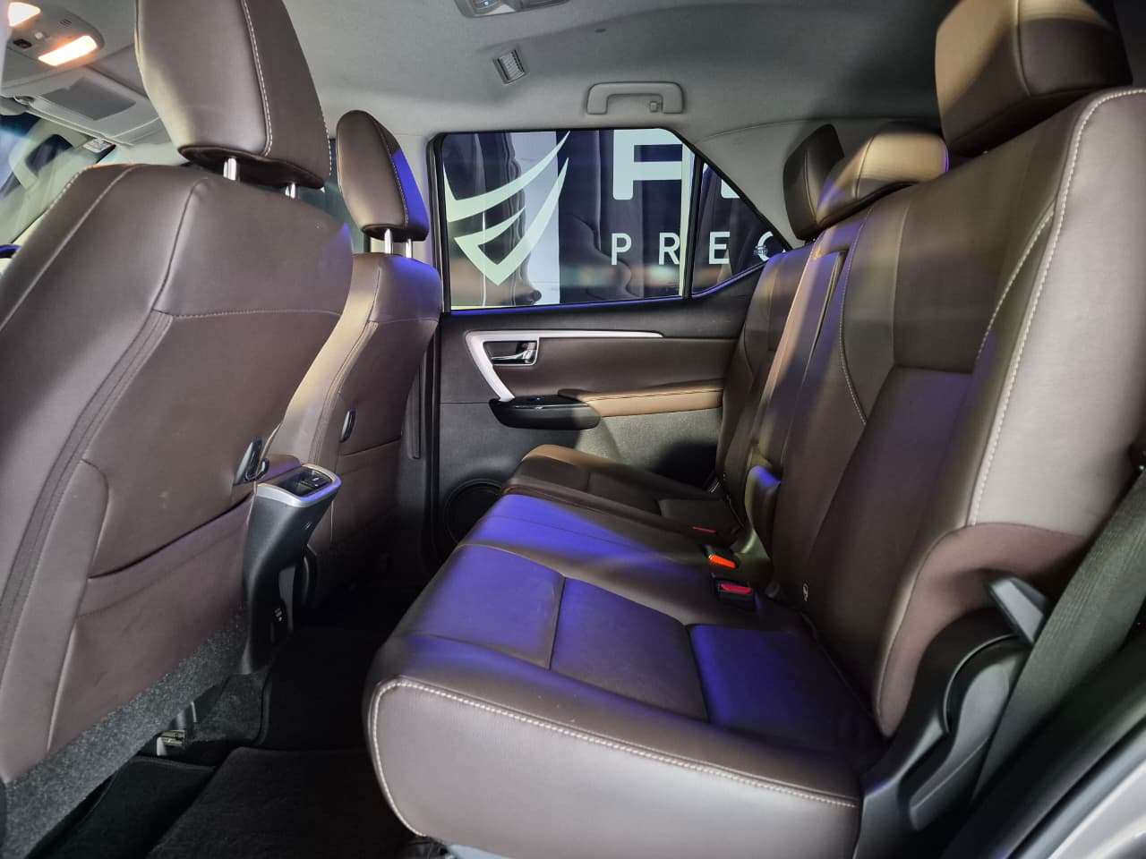 2020 Toyota Fortuner image 13