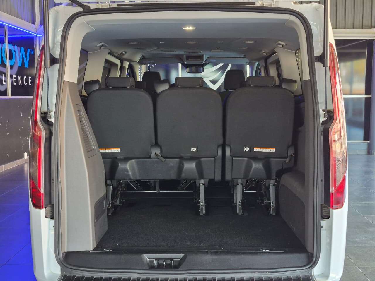 2023 Ford Tourneo image 16