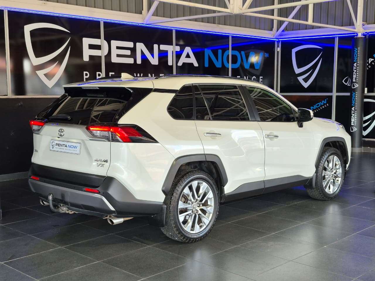 2020 Toyota Rav4 image 6