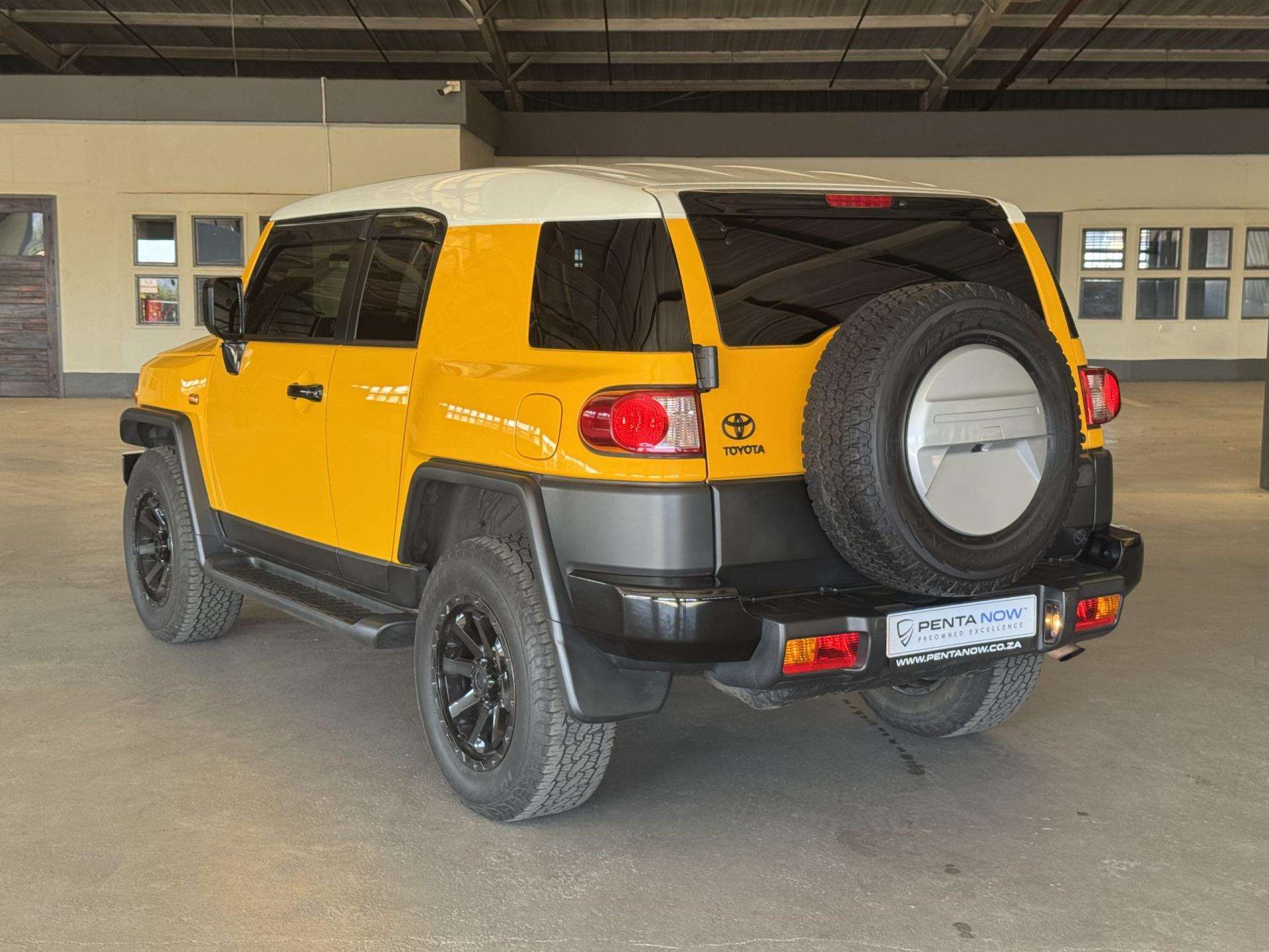 2022 Toyota Land Cruiser image 3