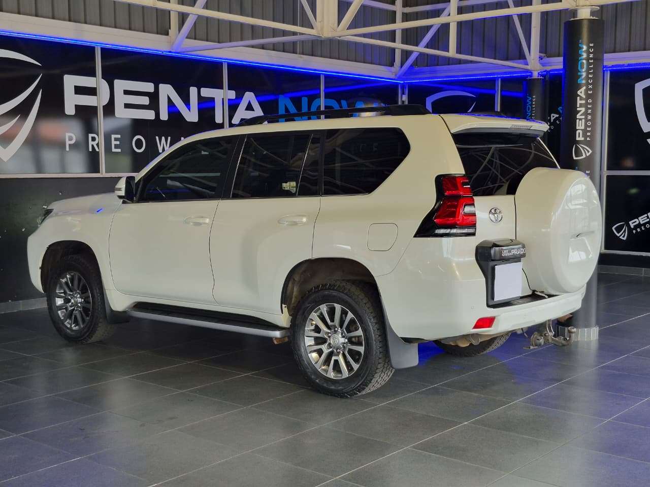 2019 Toyota Prado image 4