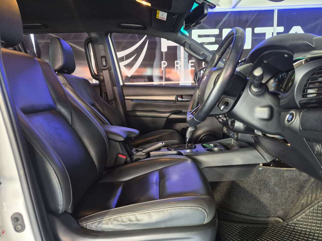2021 Toyota Hilux image 14