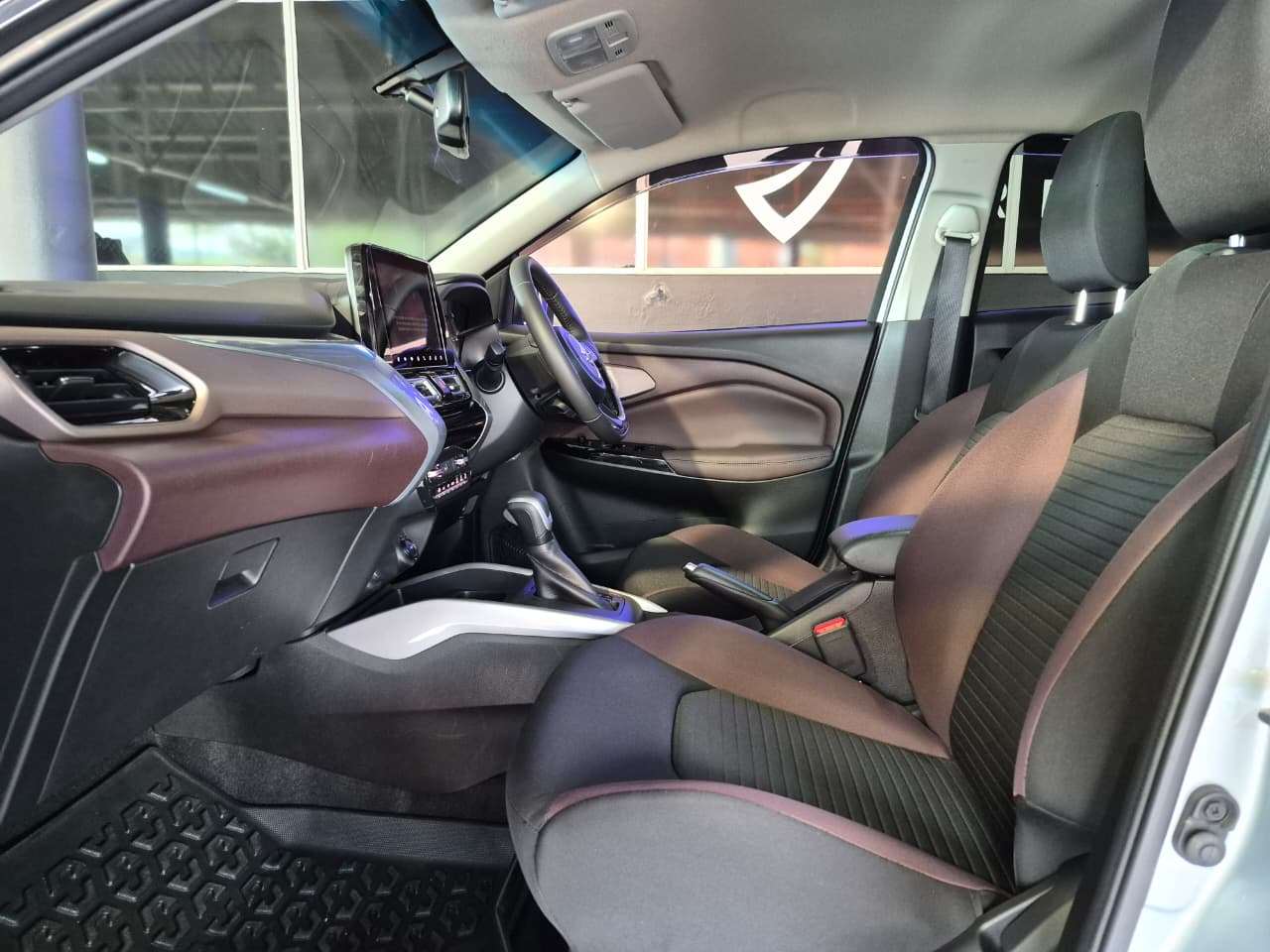 2025 Suzuki Fronx image 11