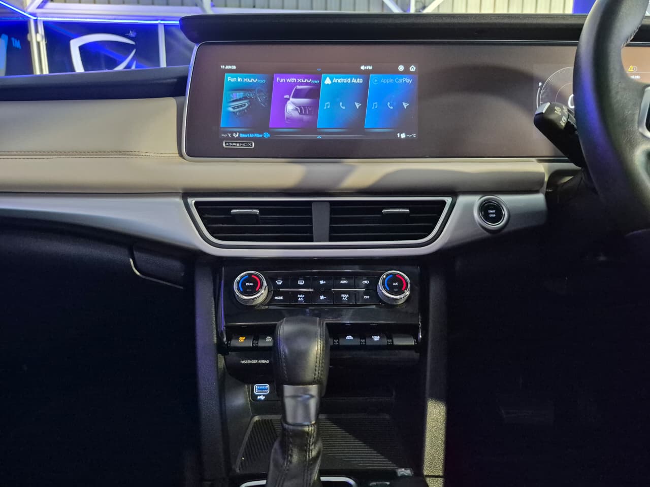 2023 Mahindra Xuv 700 image 10