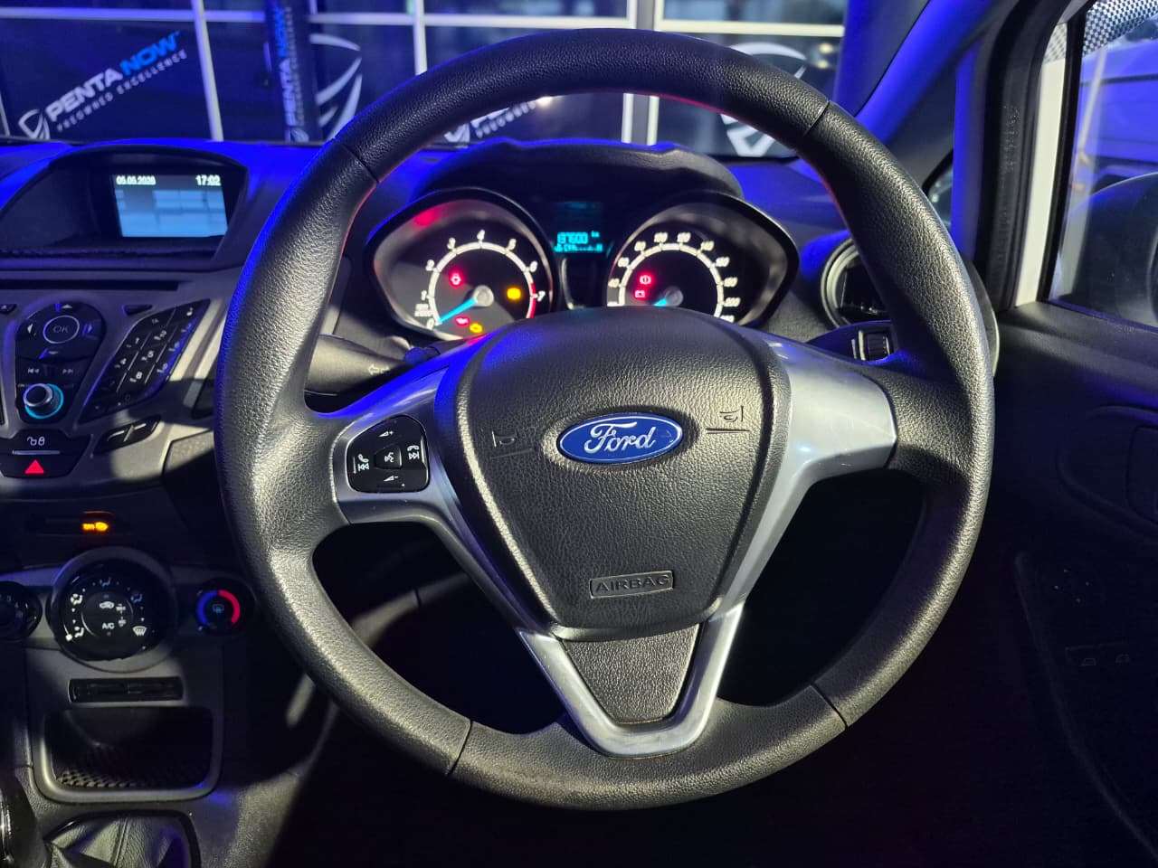 2016 Ford Fiesta image 7