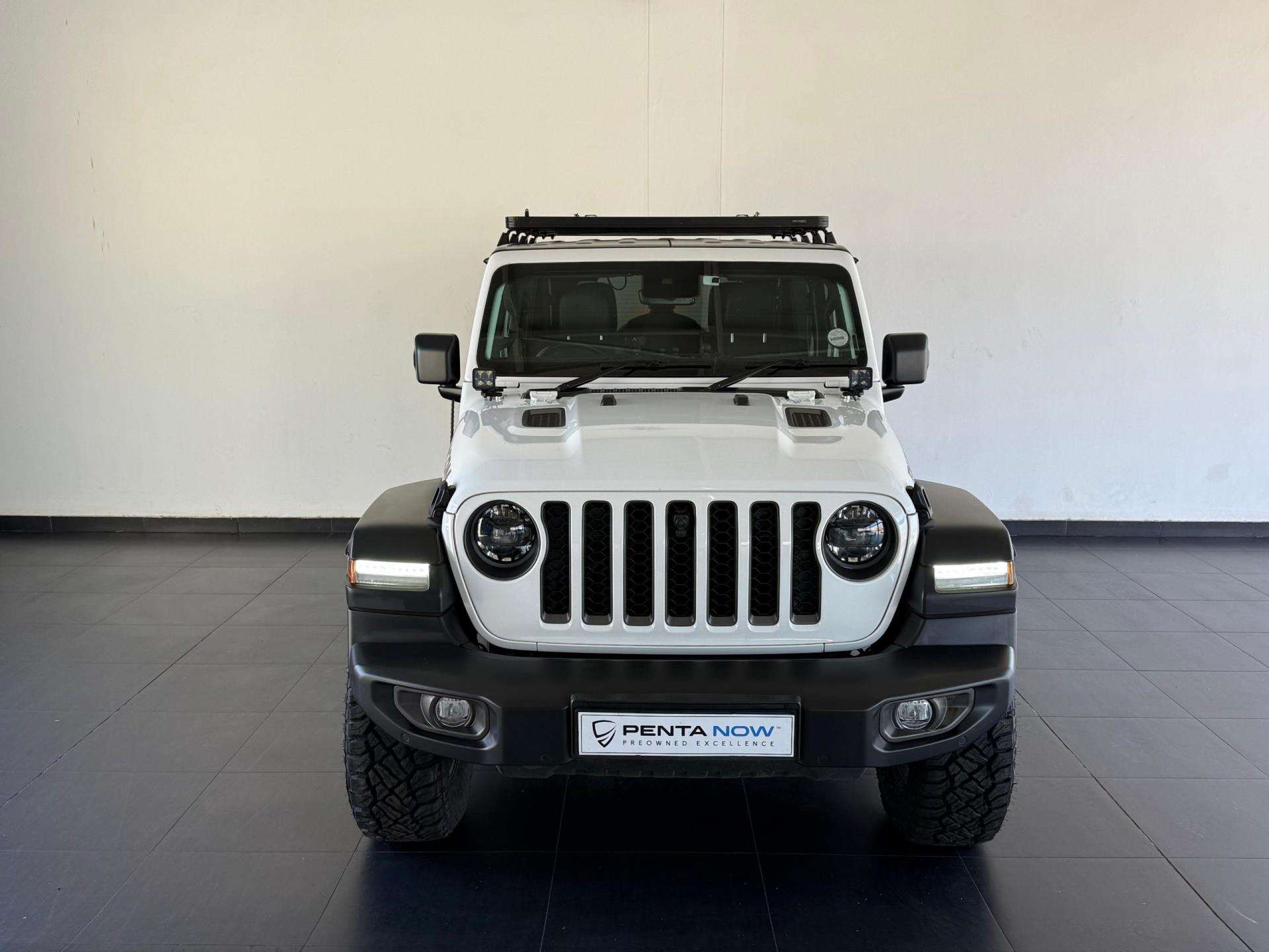 2023 Jeep Sport image 2