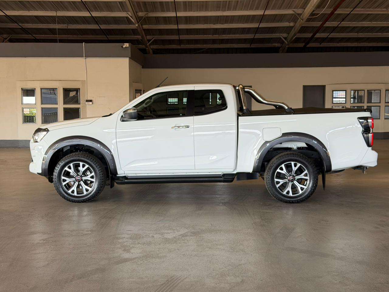 2024 Isuzu D-max image 2