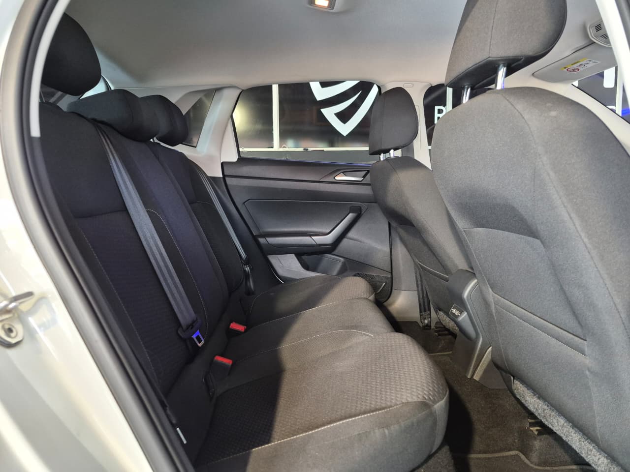 2018 Volkswagen Polo image 14