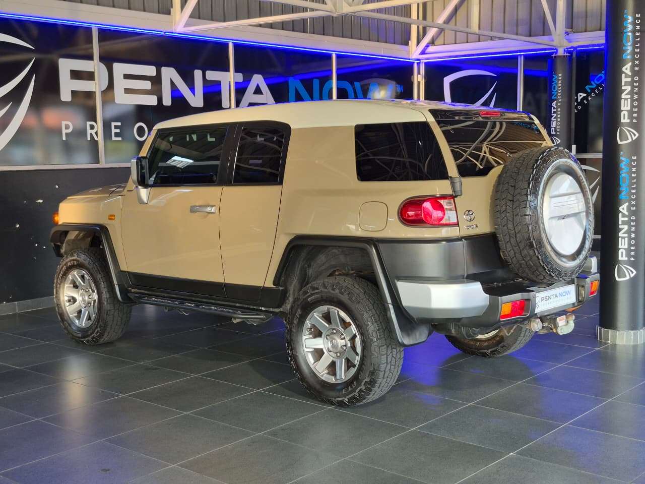2018 Toyota Fj Cruiser image 4
