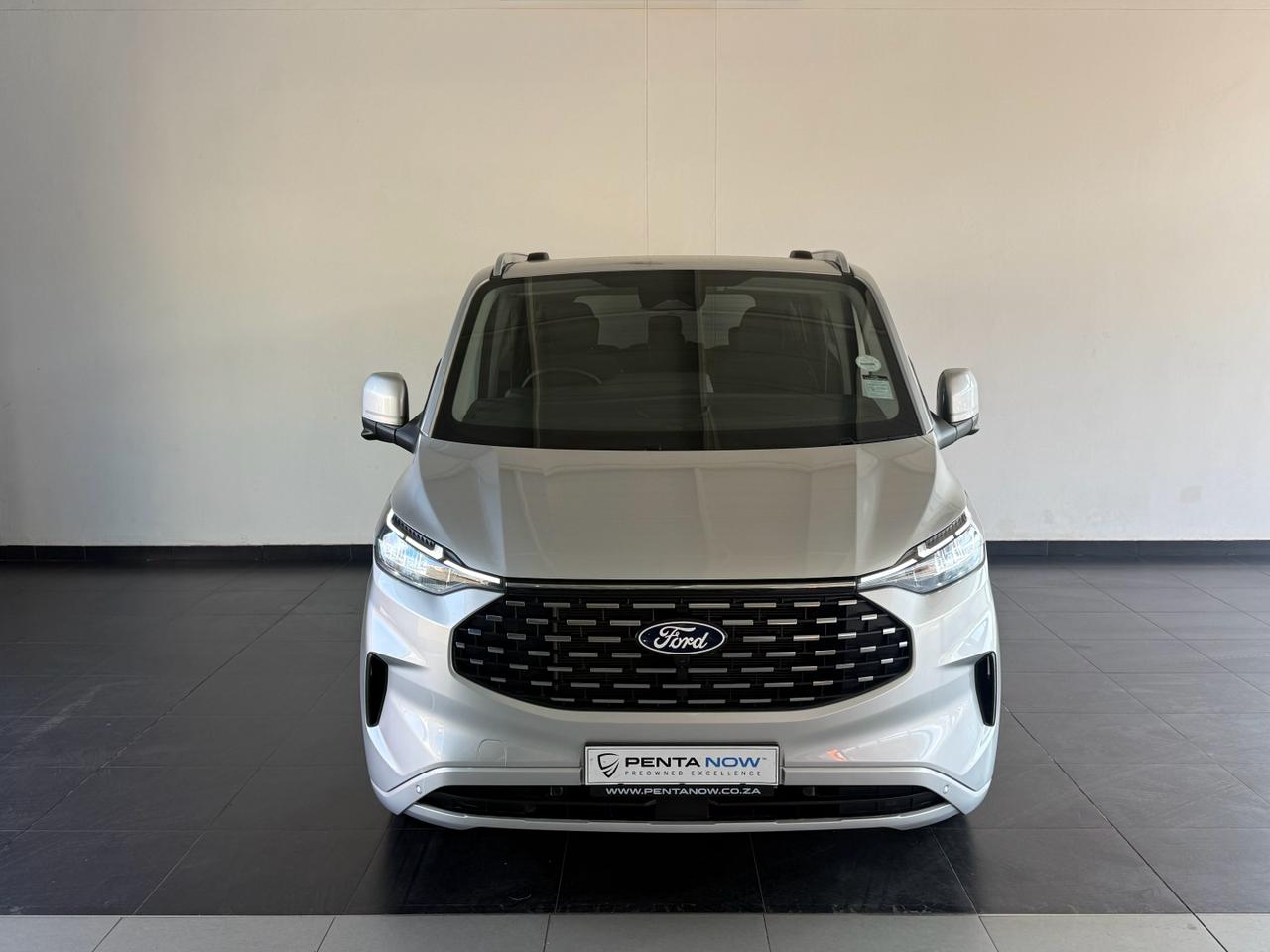 2026 Ford Tourneo image 2