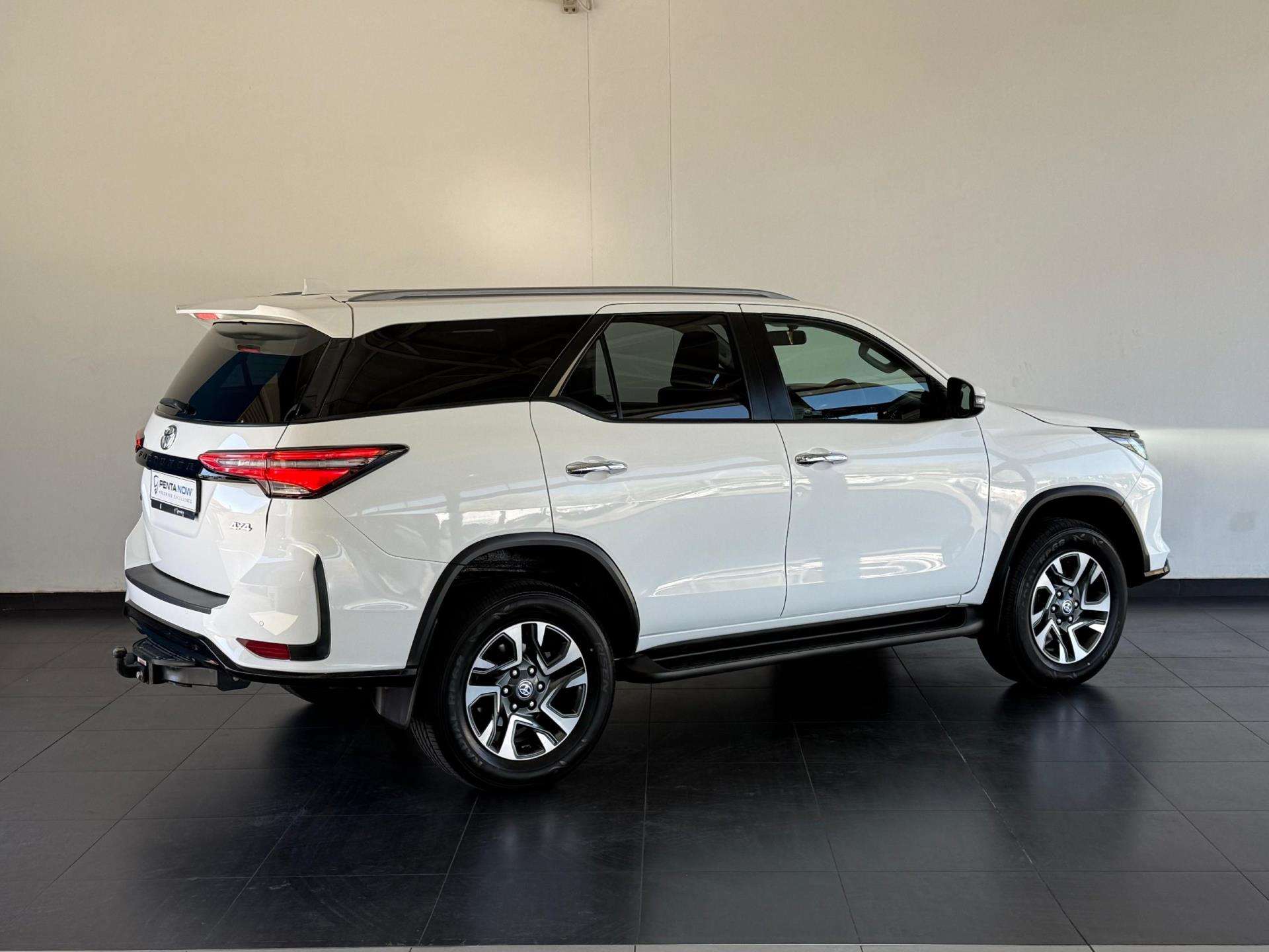 2023 Toyota Fortuner image 6