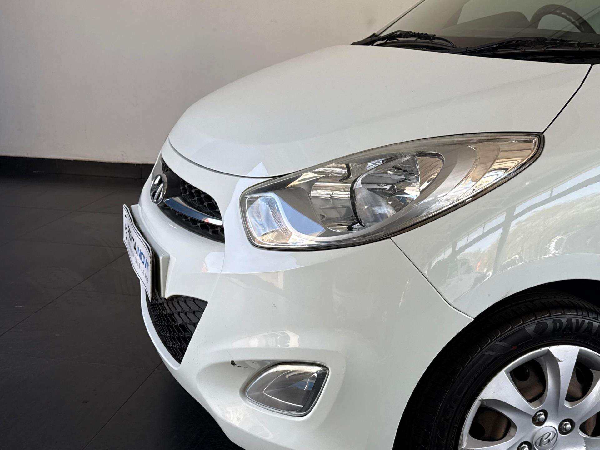 2012 Hyundai I10 image 10