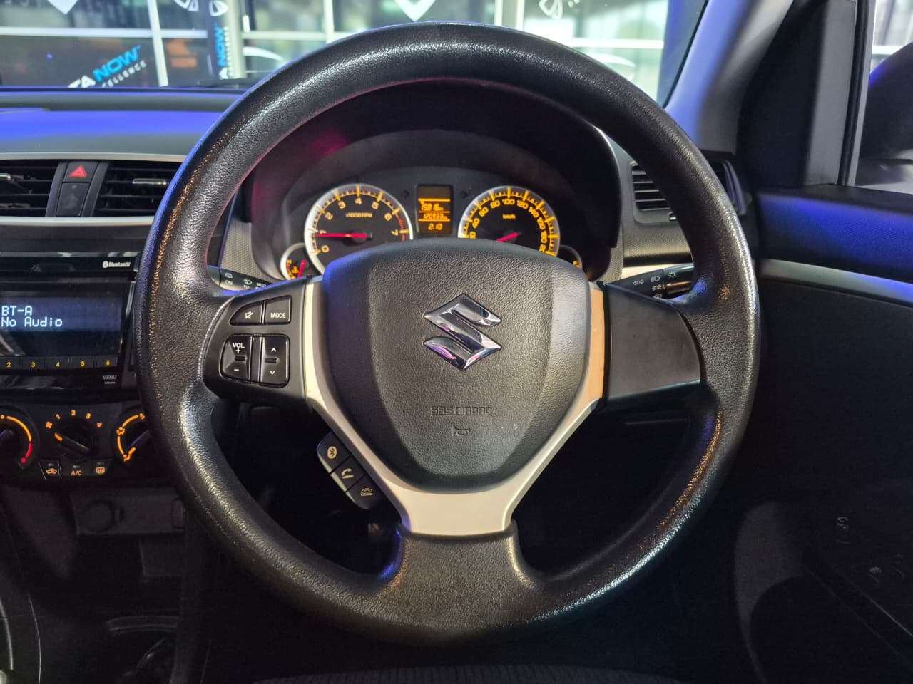 2018 Suzuki Swift image 8