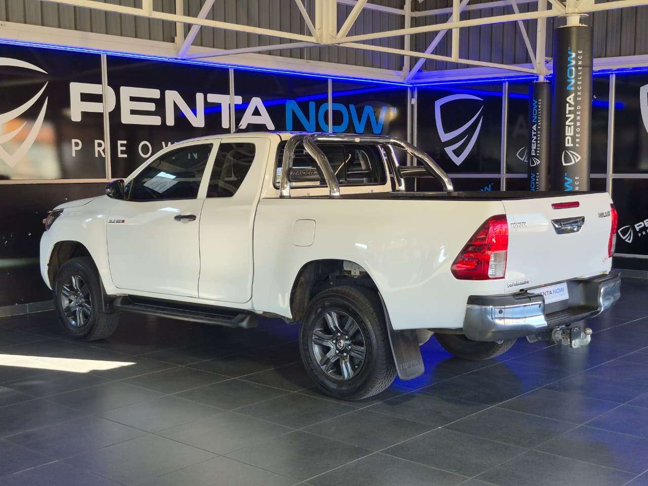 2022 Toyota Hilux image 4