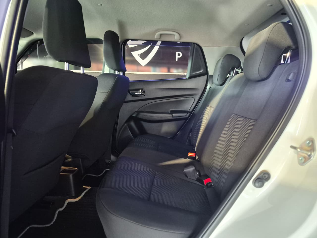 2023 Suzuki Swift image 12