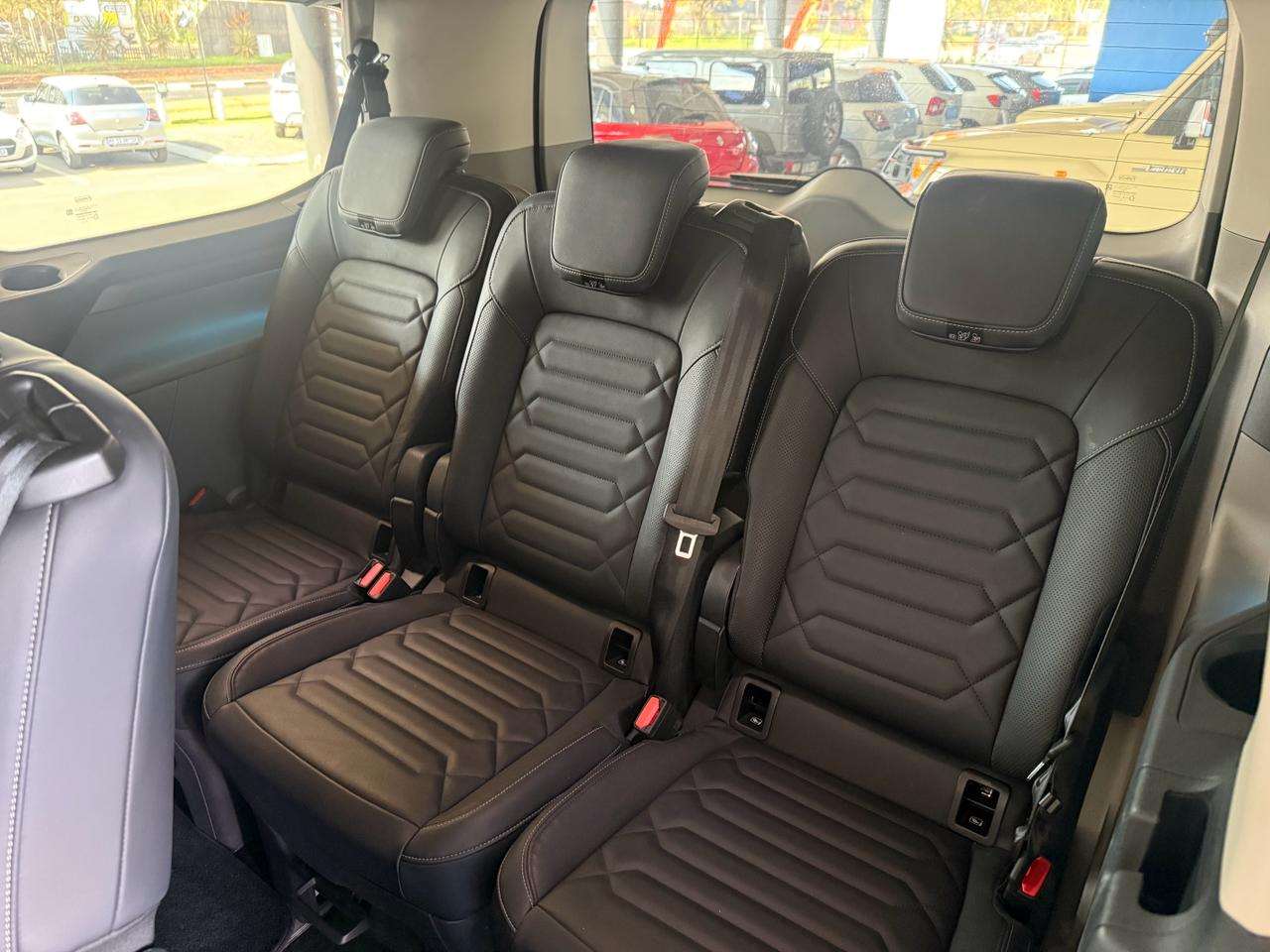 2026 Ford Tourneo image 15
