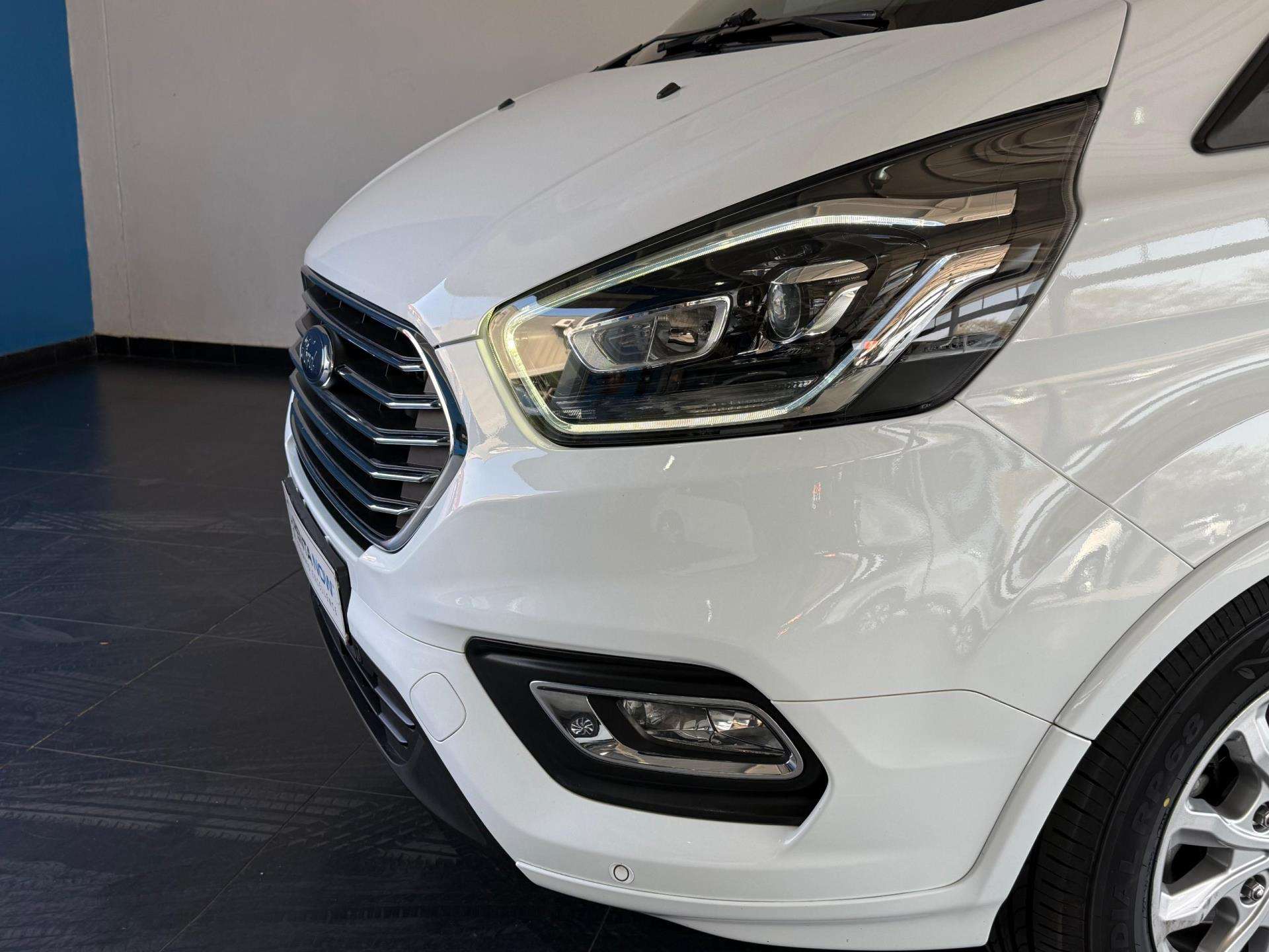 2021 Ford Tourneo image 10