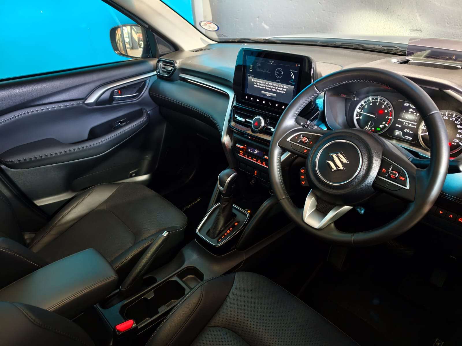 2025 Suzuki Grand image 6