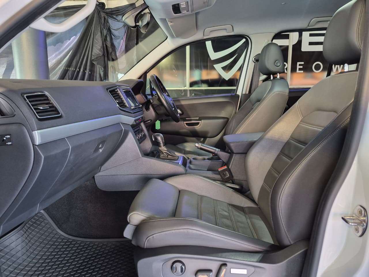 2022 Volkswagen Amarok image 11