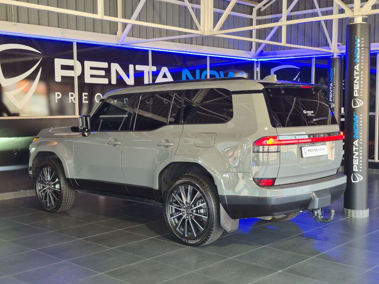 2025 Lexus Gx 550 image 4