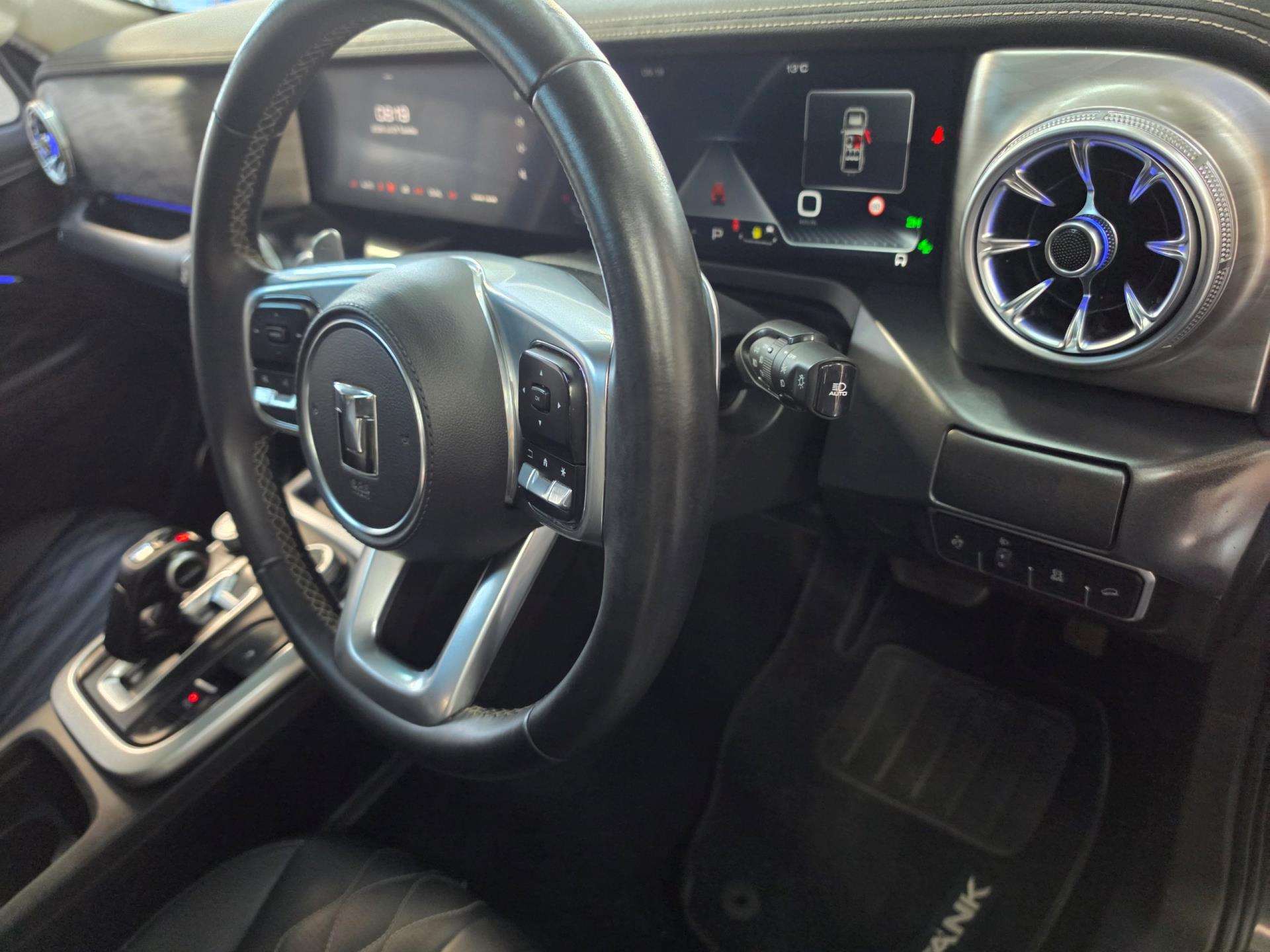2024 Gwm Tank 300 2.0t Super Luxury 4x4 A/t image 2