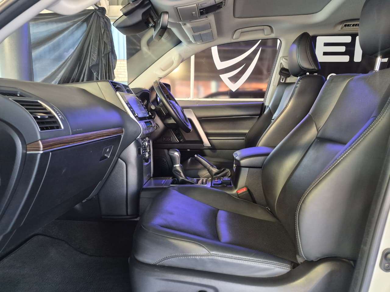 2023 Toyota Prado image 12