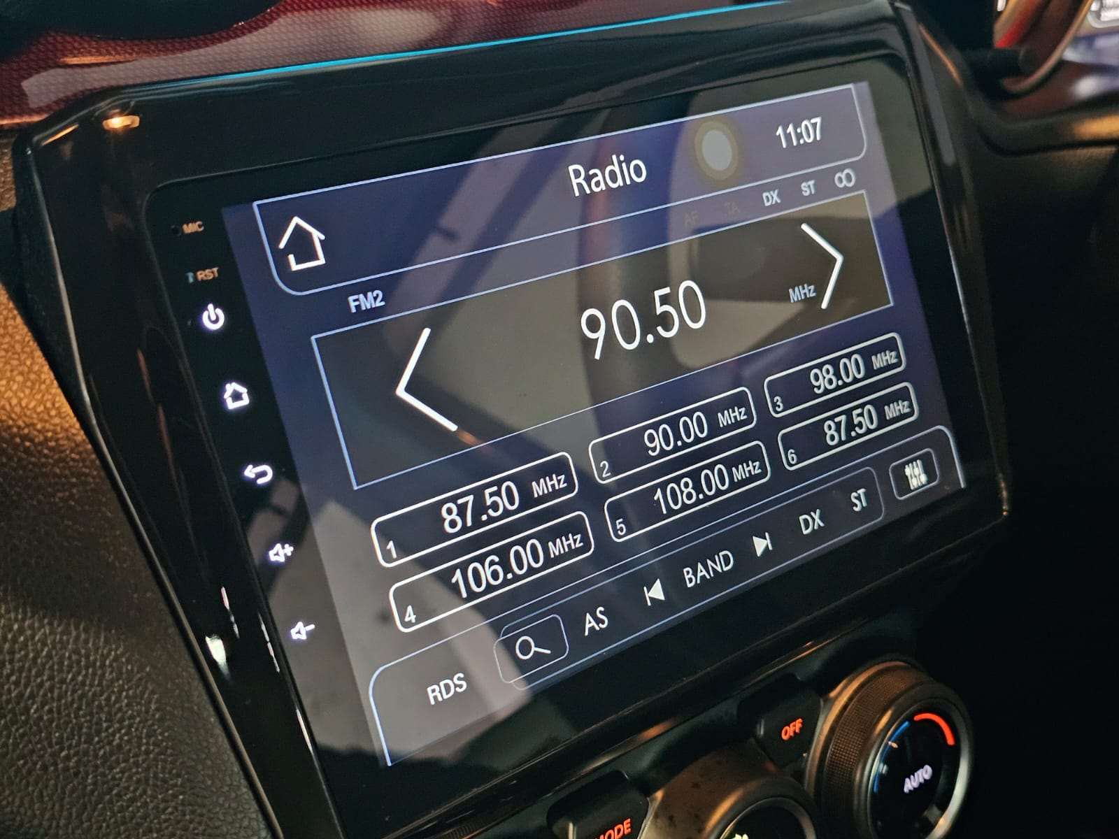2025 Suzuki Swift image 10