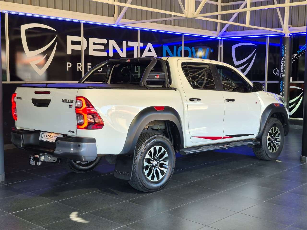 2023 Toyota Hilux image 6
