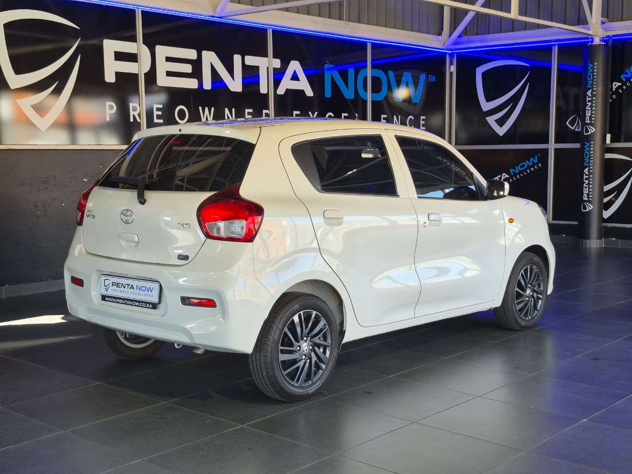 2024 Toyota Vitz image 6