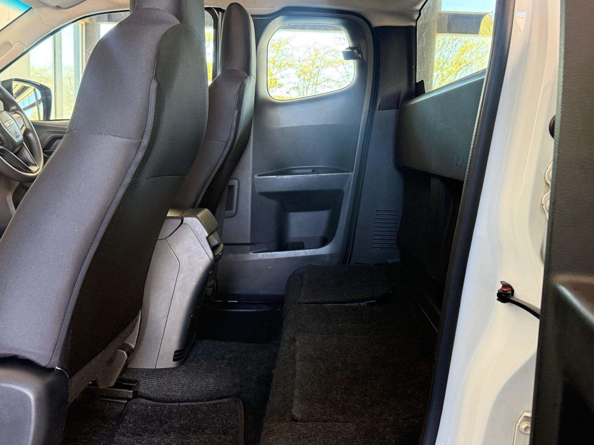 2023 Isuzu D-max image 15