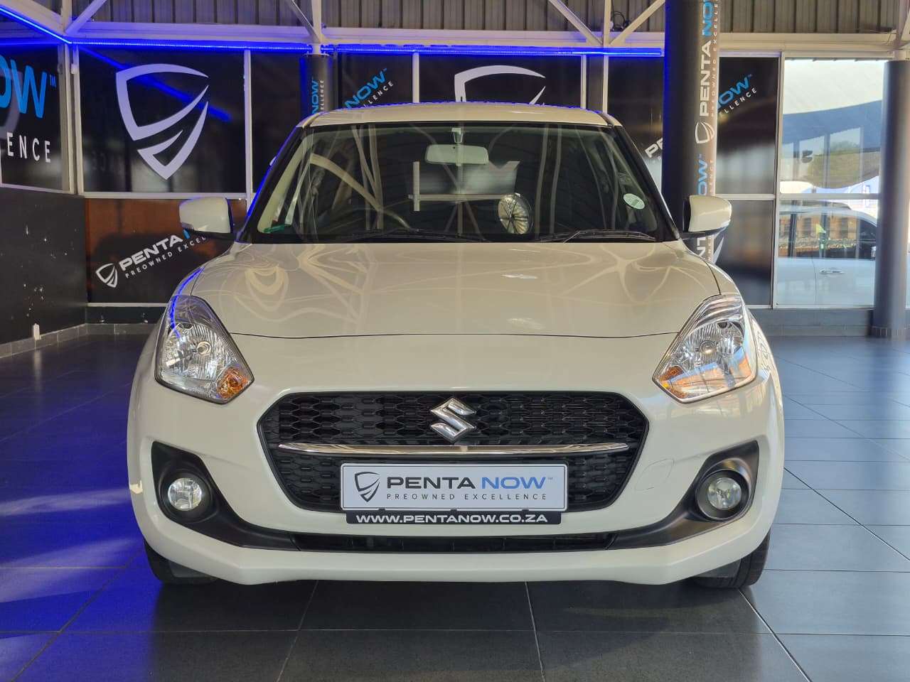 2022 Suzuki Swift image 2