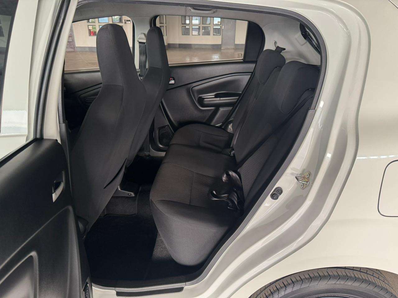 2024 Toyota Vitz image 13