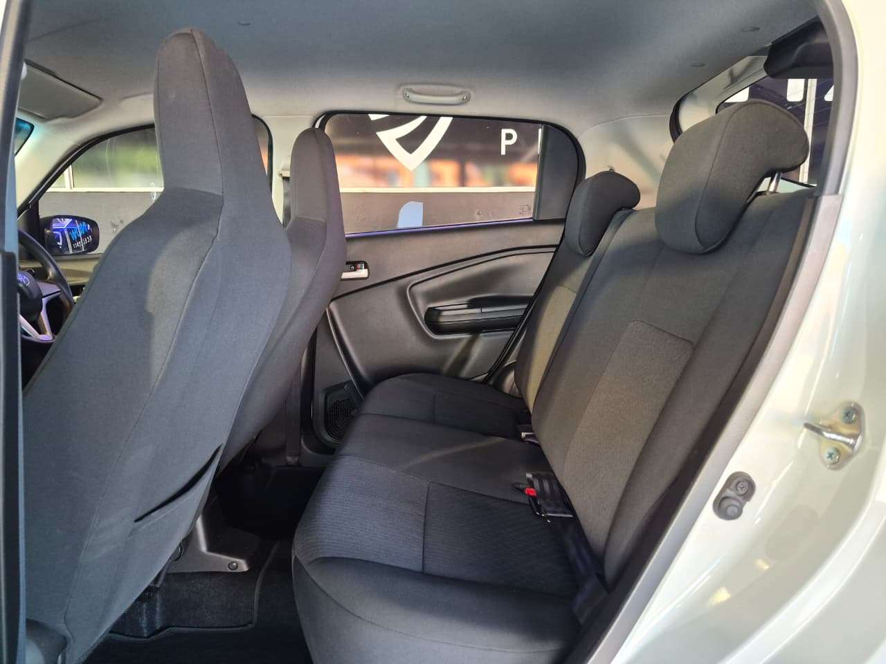 2024 Toyota Vitz image 12