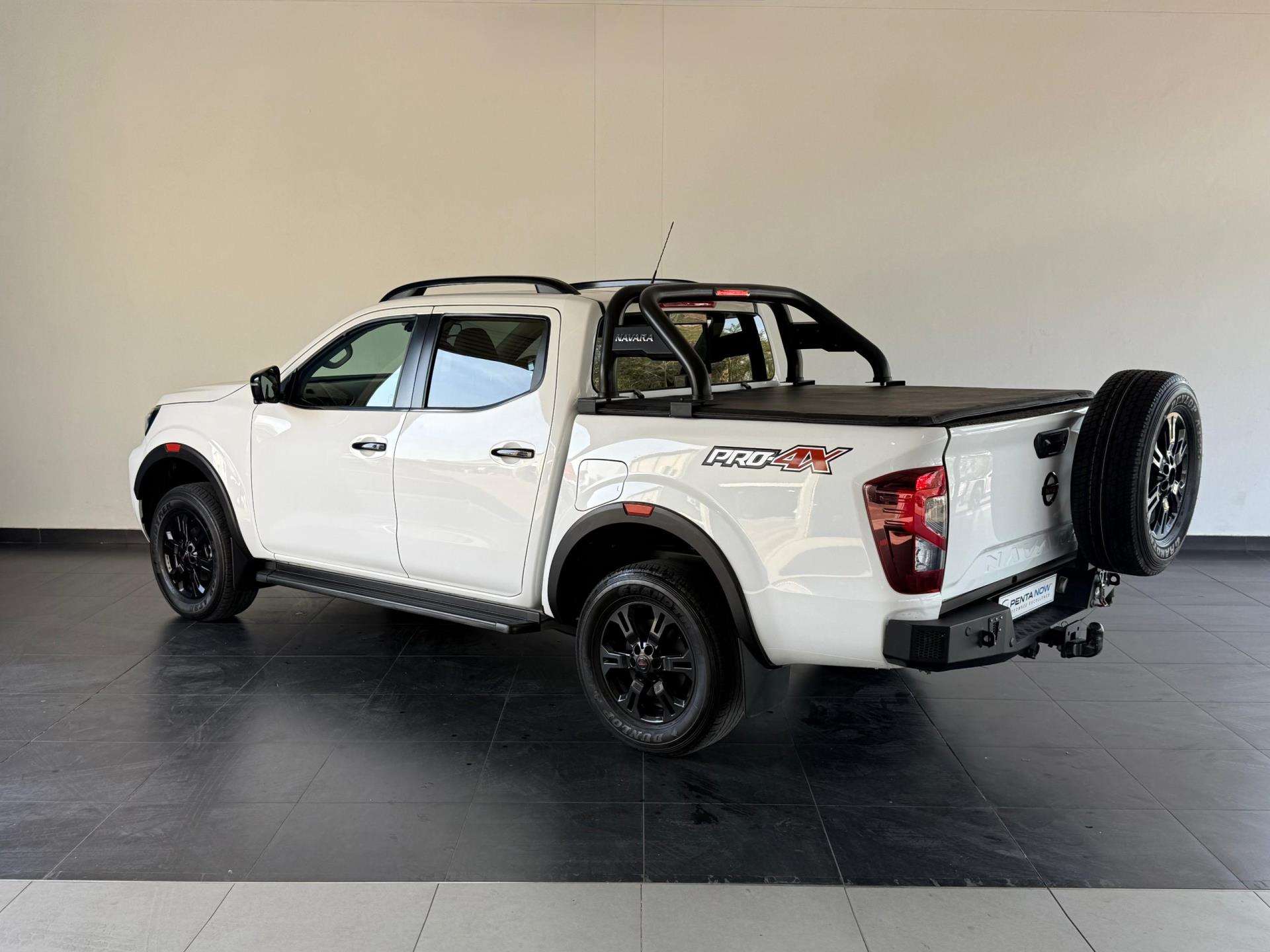 2023 Nissan Navara image 8