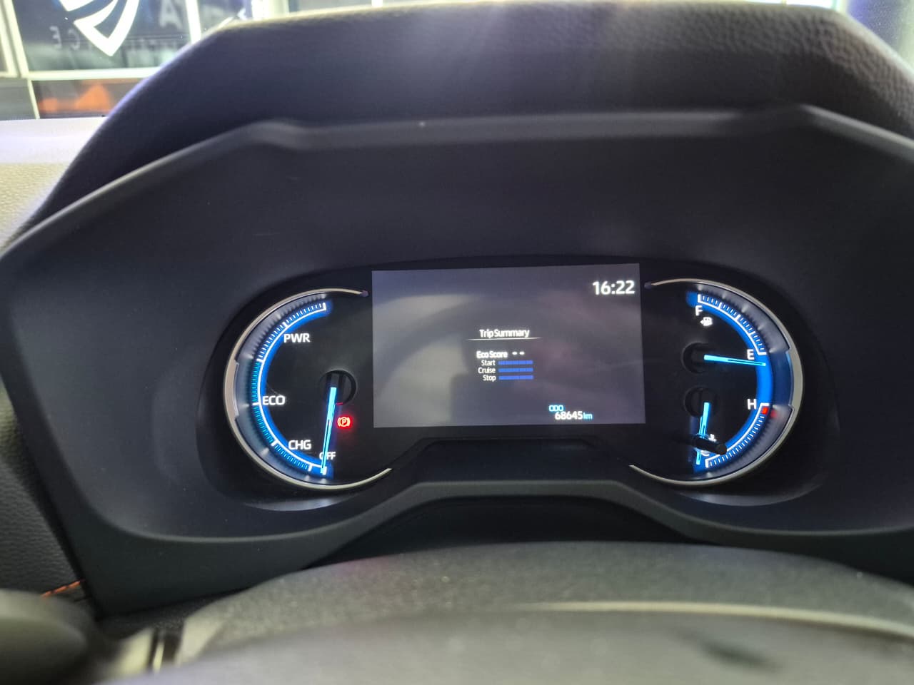 2023 Toyota Rav 4 image 10