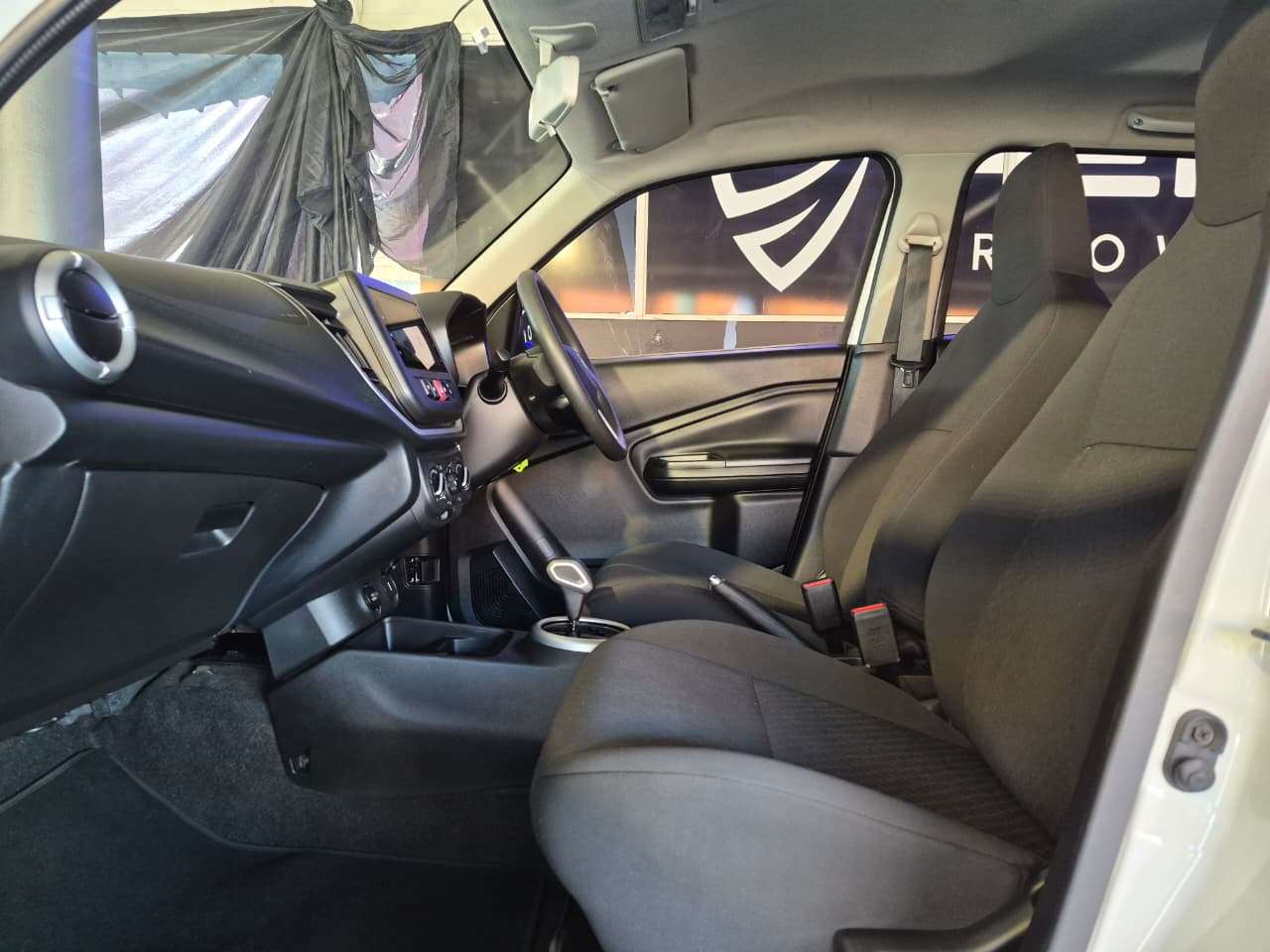 2024 Toyota Vitz image 12