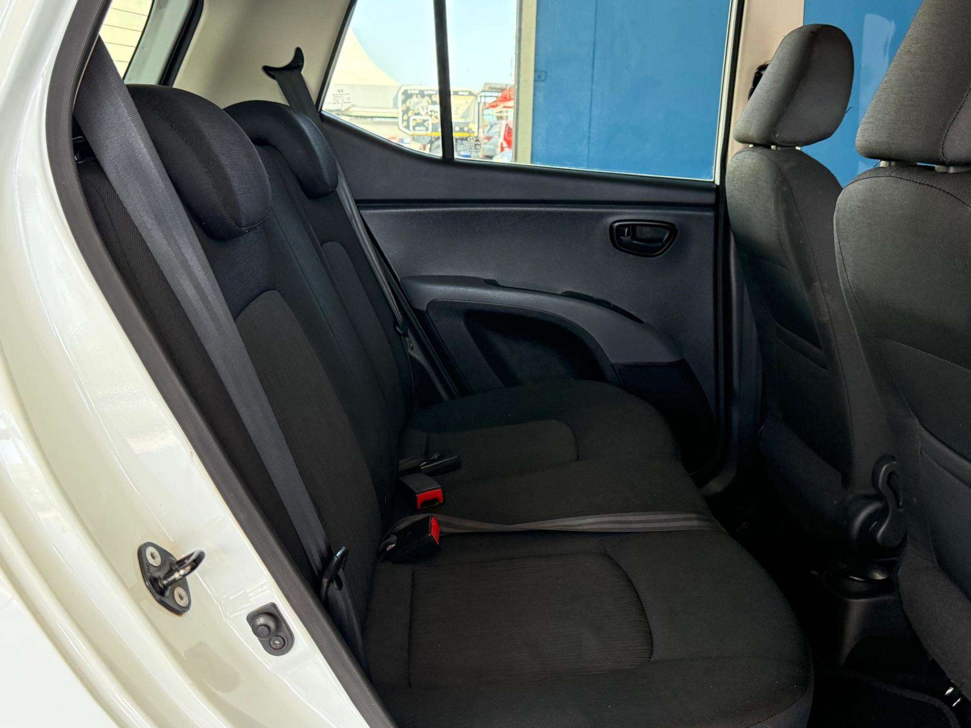 2012 Hyundai I10 image 14