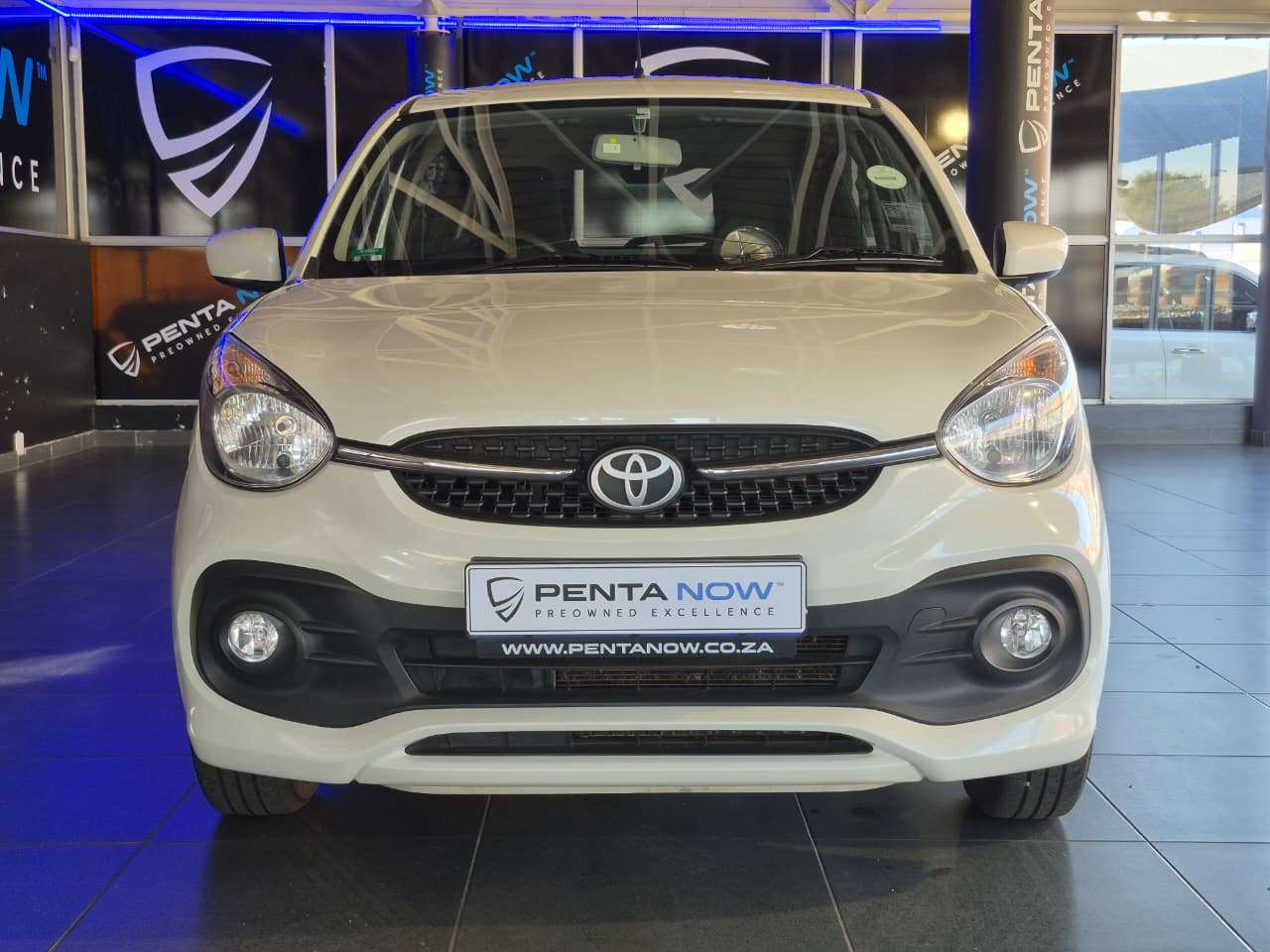 2024 Toyota Vitz image 2